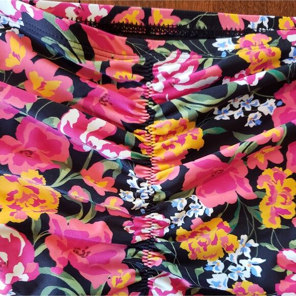 Time and Tru NWT swim suit magenta and floral removable pads mid rise bikini 3X - Picture 11 of 14